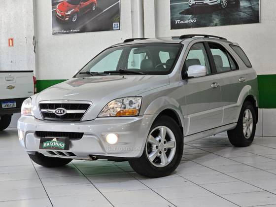 KIA SORENTO 2.5 EX 4X4 16V DIESEL 4P AUTOMÁTICO KIA SORENTO 2.5 EX 4X4 16V DIESEL 4P AUTOMÁTICO